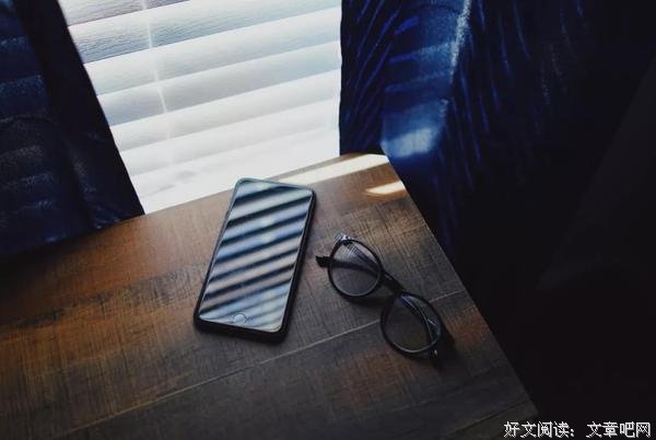 “我985毕业，月薪2500”：低配，正在让中国人越来越平庸 
