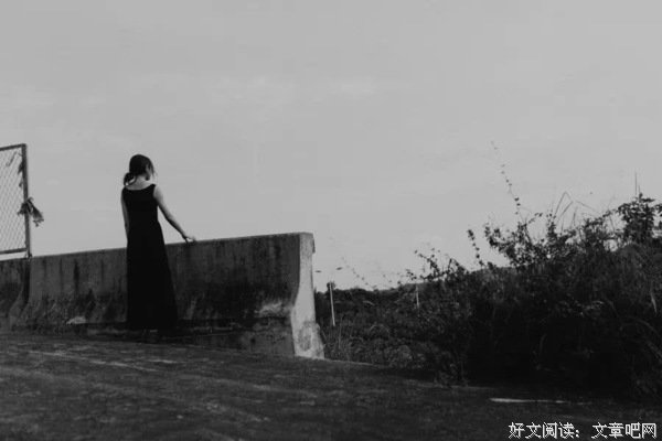 深夜，67岁妈妈掩面而泣：成年的孩子，活得都不容易 