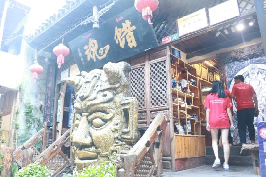 古城遗珠|凤凰“蜡魂”探秘